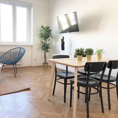 Bright, Lovely And Quiet Apartment At The Heart Of Vienna, Nachmarkt, City Center Exteriör bild