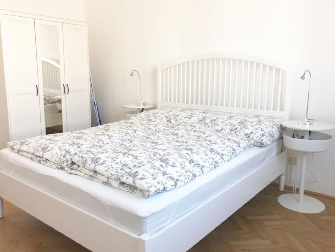 Bright, Lovely And Quiet Apartment At The Heart Of Vienna, Nachmarkt, City Center Exteriör bild